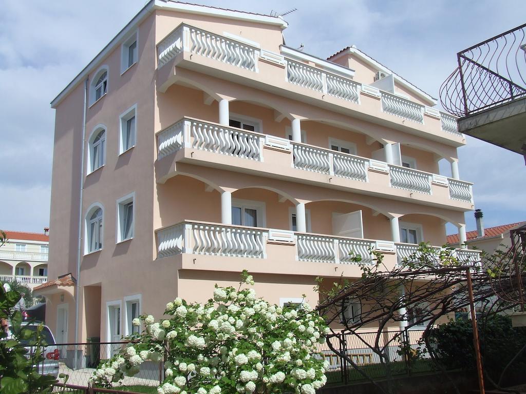 Rooms&apartments Ana 3* Zadar